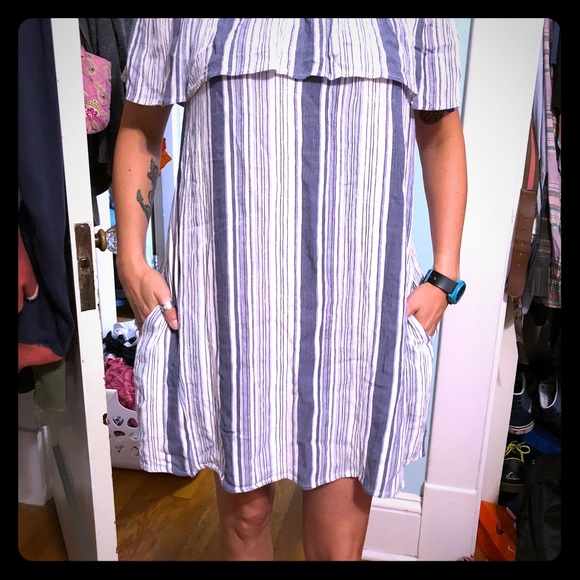 Crop shoulder dress with pockets - Picture 2 of 2